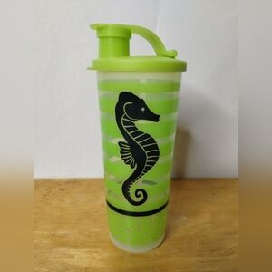 New green Tupperware 16 oz nautical seahorse tumbler with lid